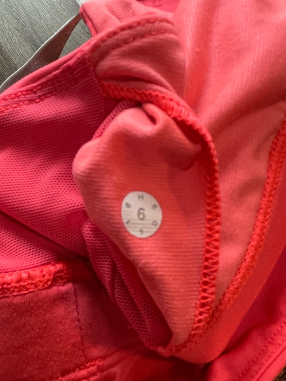 lululemon athletica Lululemon Adjust Me Bra Sports Adjustable Straps Size 6 - Picture 7 of 7